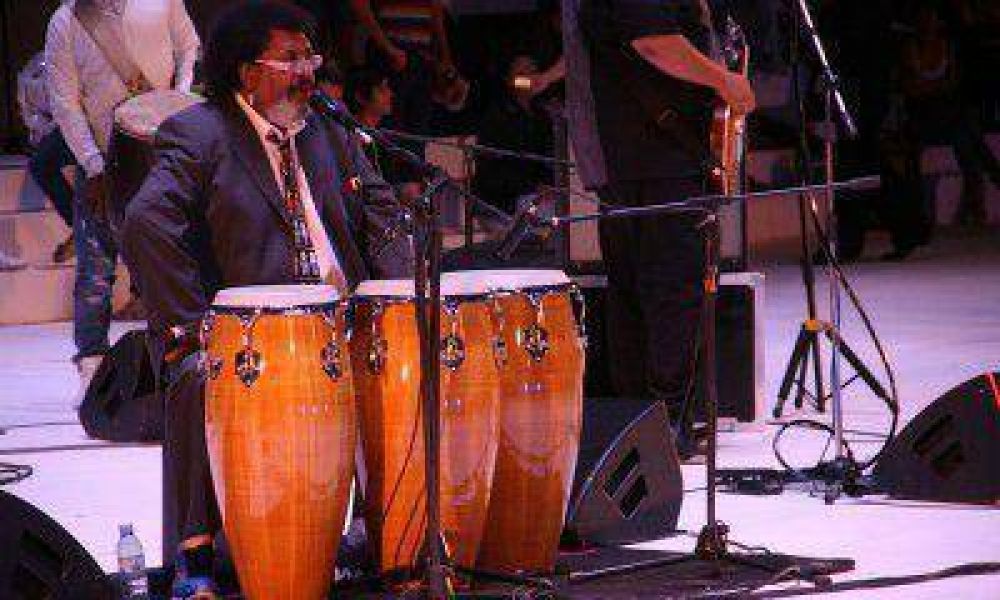 Rub�n Rada hizo bailar al Teatro Griego