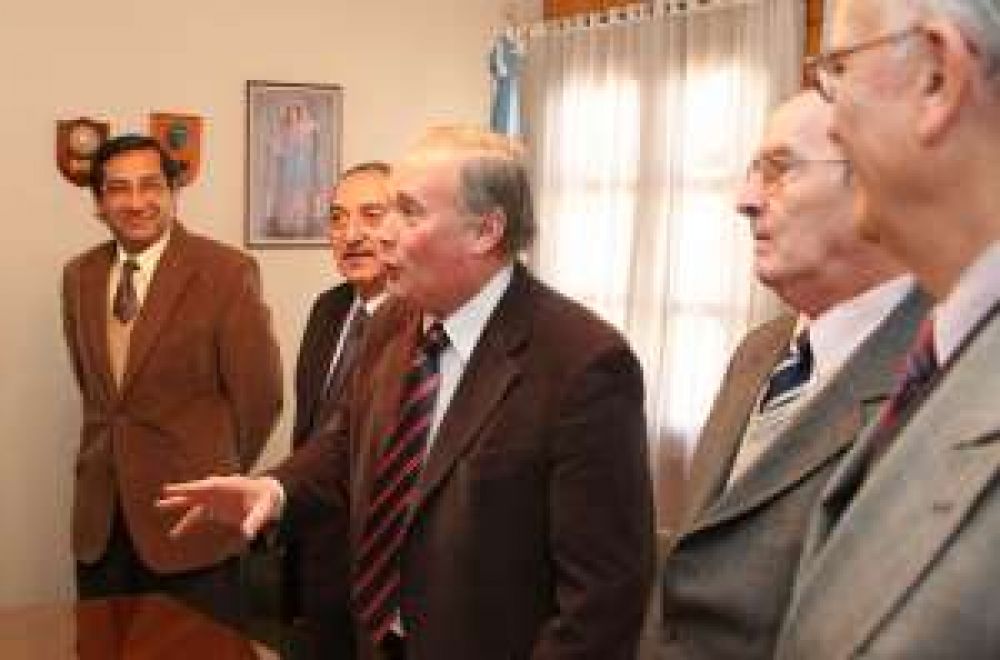 En la Corte se despegan de los dichos de Caballero