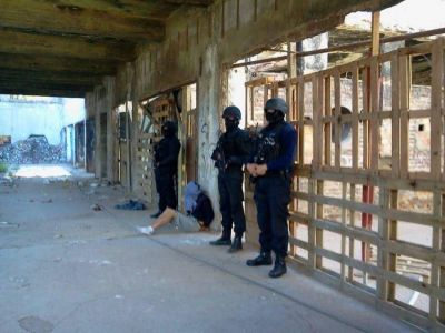 Allanaron la ex cer�mica San Jos�; hay un detenido