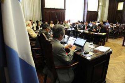 Los jueces hablan de un "circo pol�tico"