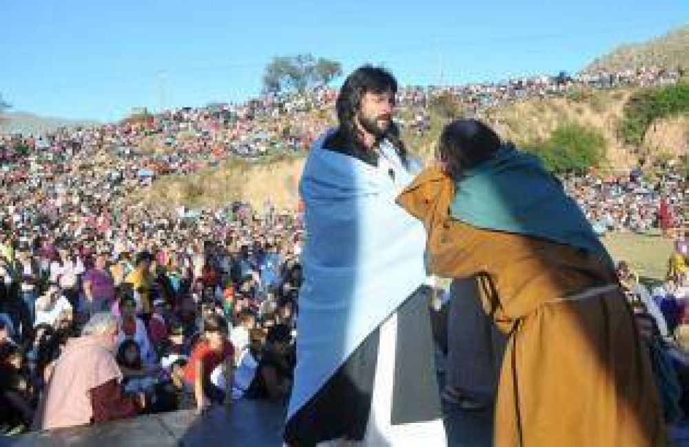 El intendente tafinisto anunci� que "La Pasi�n" se hace s� o s�