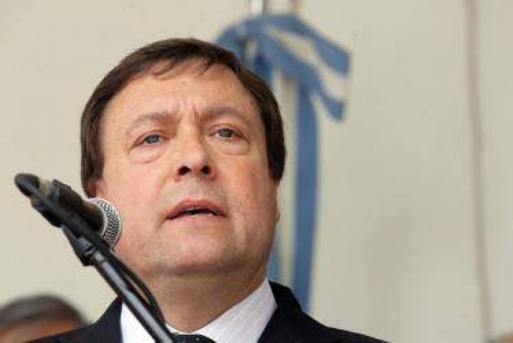 Weretilneck presidi� el egreso de 58 nuevos agentes policiales en Cipolletti
