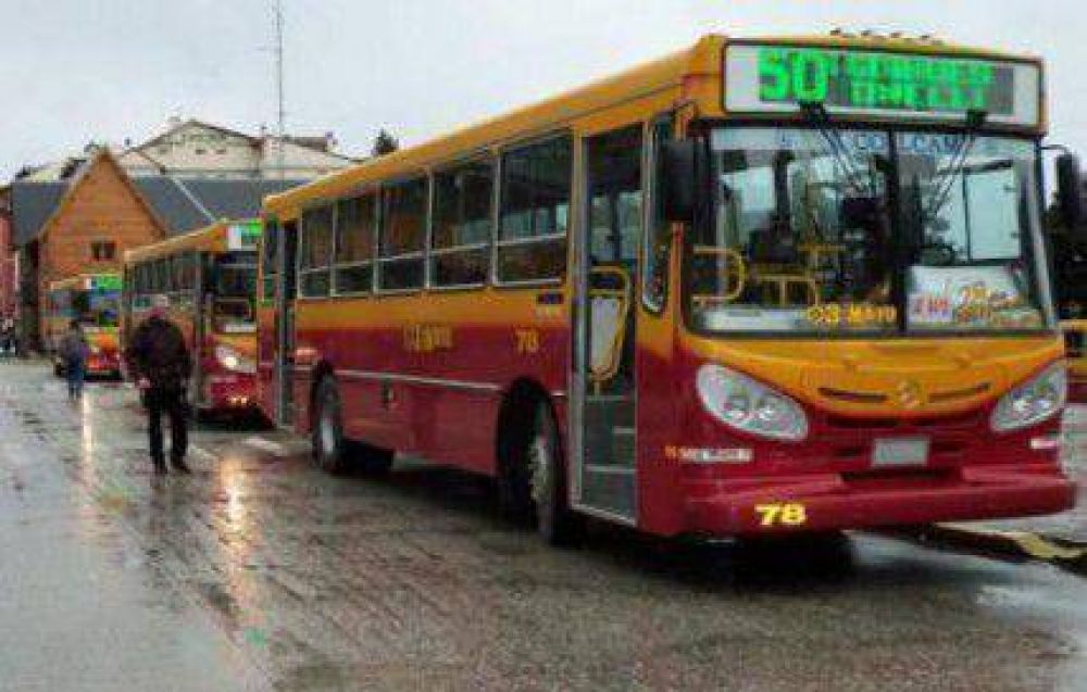 Marcha atr�s con la licitaci�n del transporte urbano de pasajeros