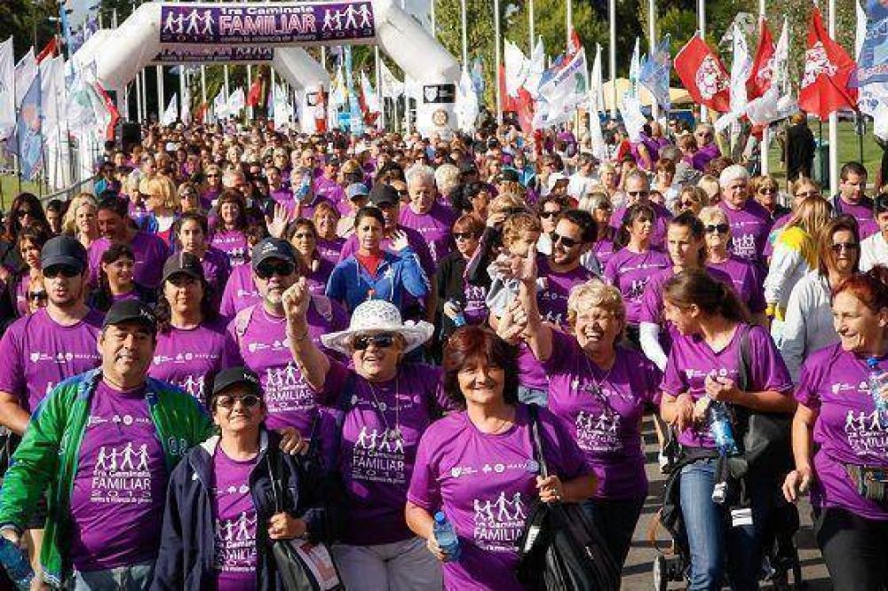 Gran caminata en contra de la violencia de g�nero en Tigre