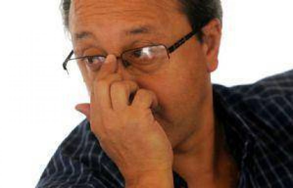 Hay clases pero sigue la amenaza docente de volver al paro
