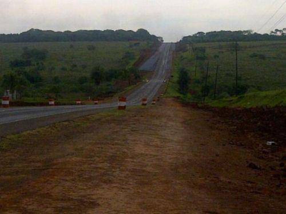 Closs impulsa la autov�a de la Ruta 12 