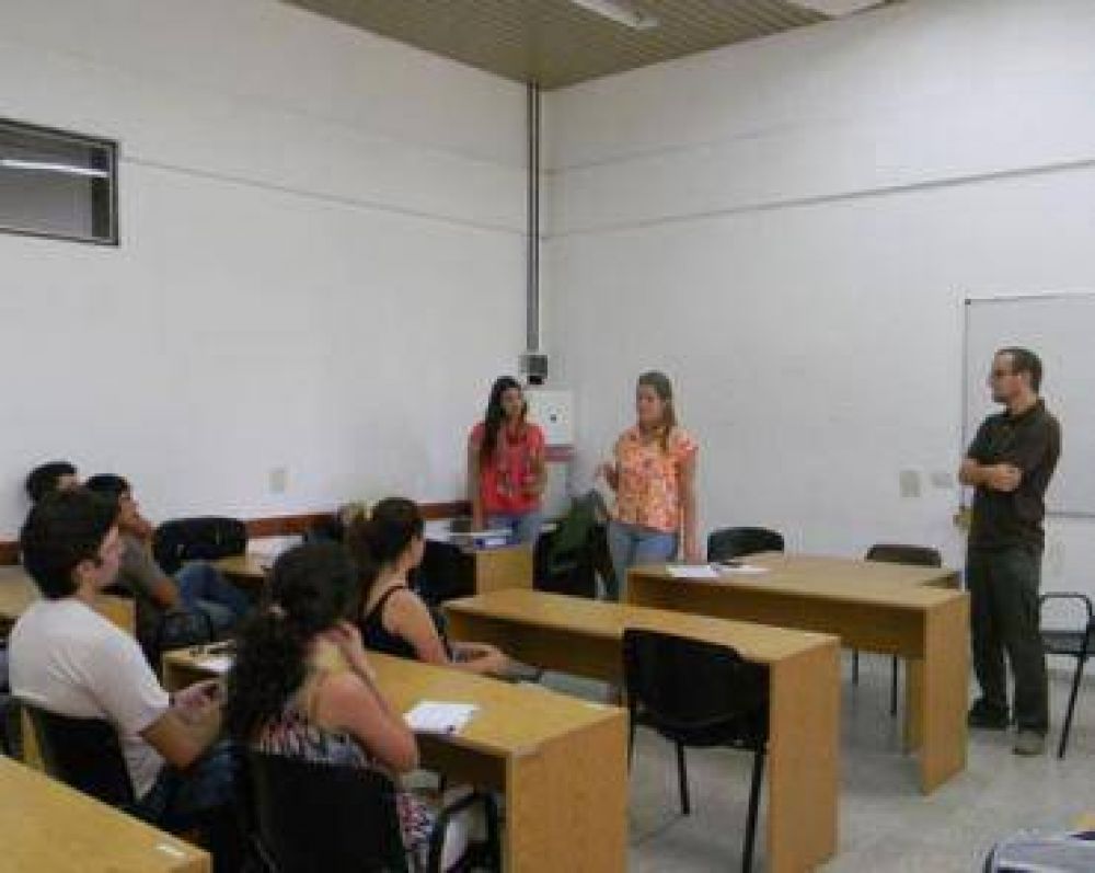 Convocatoria para estudiantes avanzados