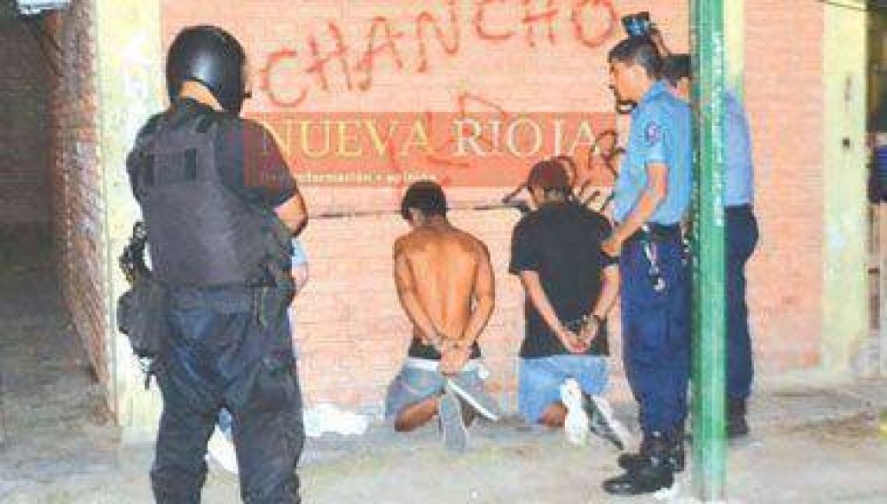 Siete delincuentes detenidos en espectacular actuaci�n policial