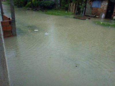 Leves inundaciones por falta de higiene barrial