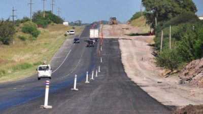 Se construye un nuevo tramo de la doble v�a en el acceso norte a Paran�  
