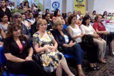 Secretaria de la Mujer reconocio a mujeres destacadas y este lunes inauguran escultura