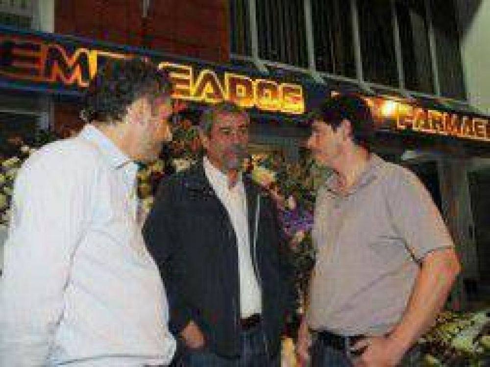 Avellaneda: Despiden los restos del padre del Intendente Ferraresi