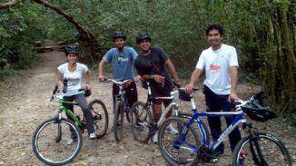 La Comuna berazateguense invita a descubrir el Parque Pereyra en bicicleta