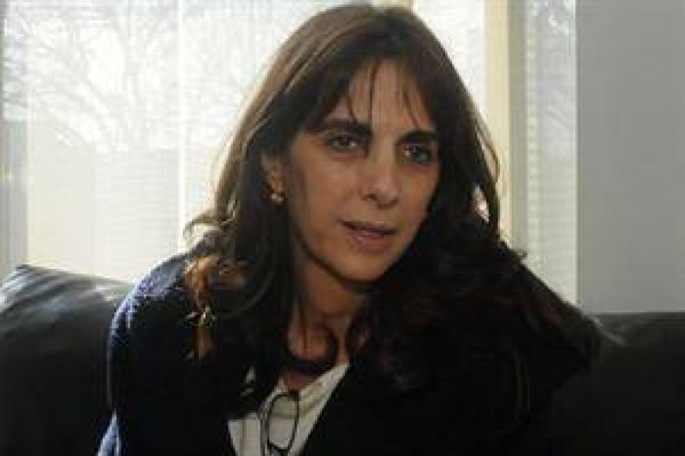 Mara Eugenia Bielsa: "Voy a trabajar para ofrecerles a los santafesinos una alternativa en 2015"