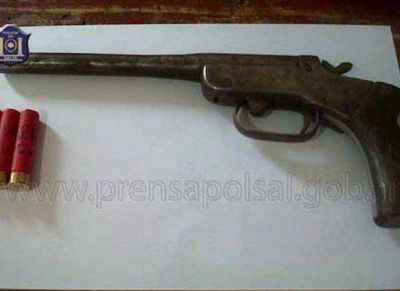 Mat� de un escopetazo en el pecho a un joven vecino