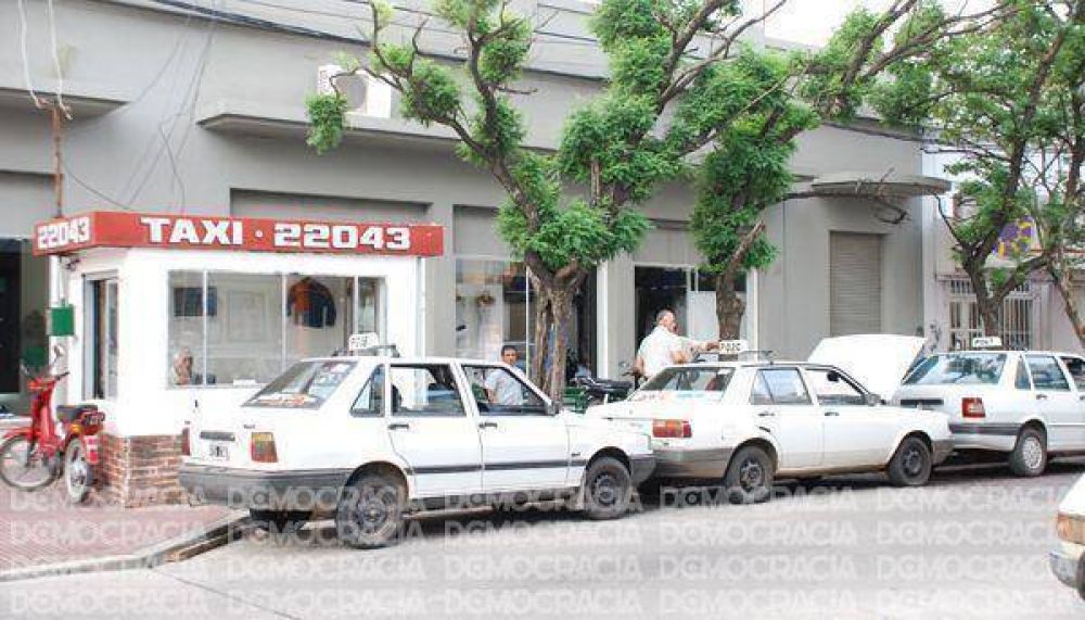 Los taxistas juninenses piden un aumento del 36 por ciento en la bajada de bandera