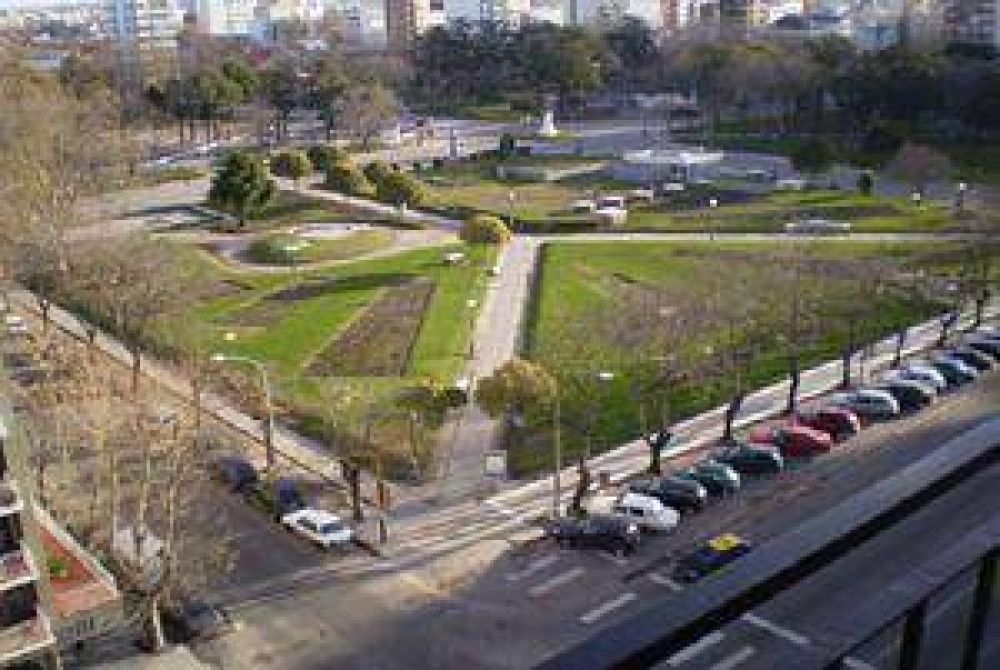 Vecinos de Plaza Mitre denuncian que reciben llamados dudosos
