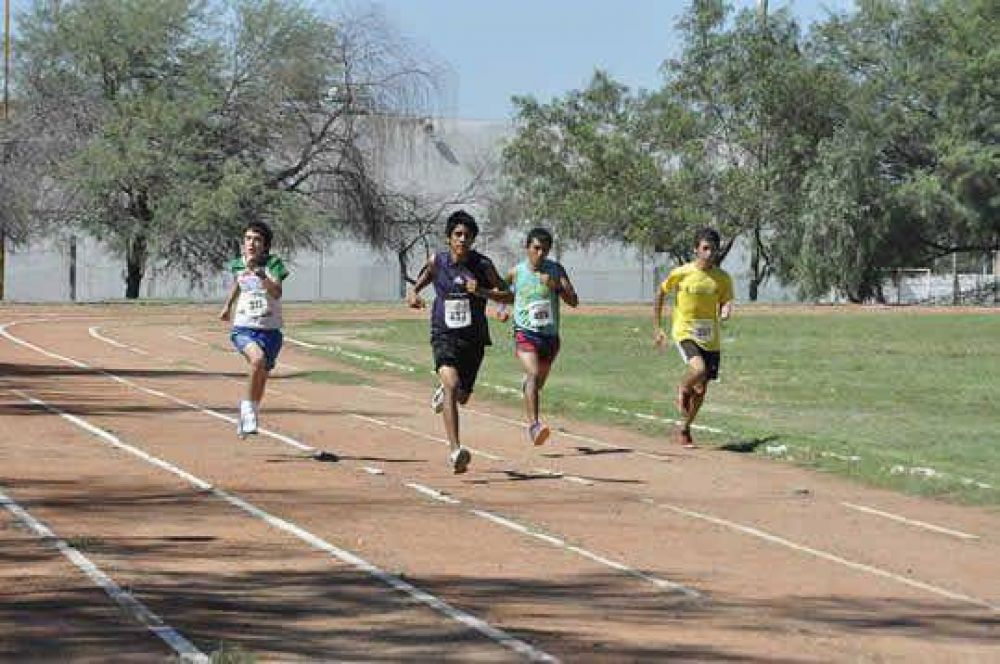 Se realiz� la preselecci�n de atletismo para los JUDEJUT 2013
