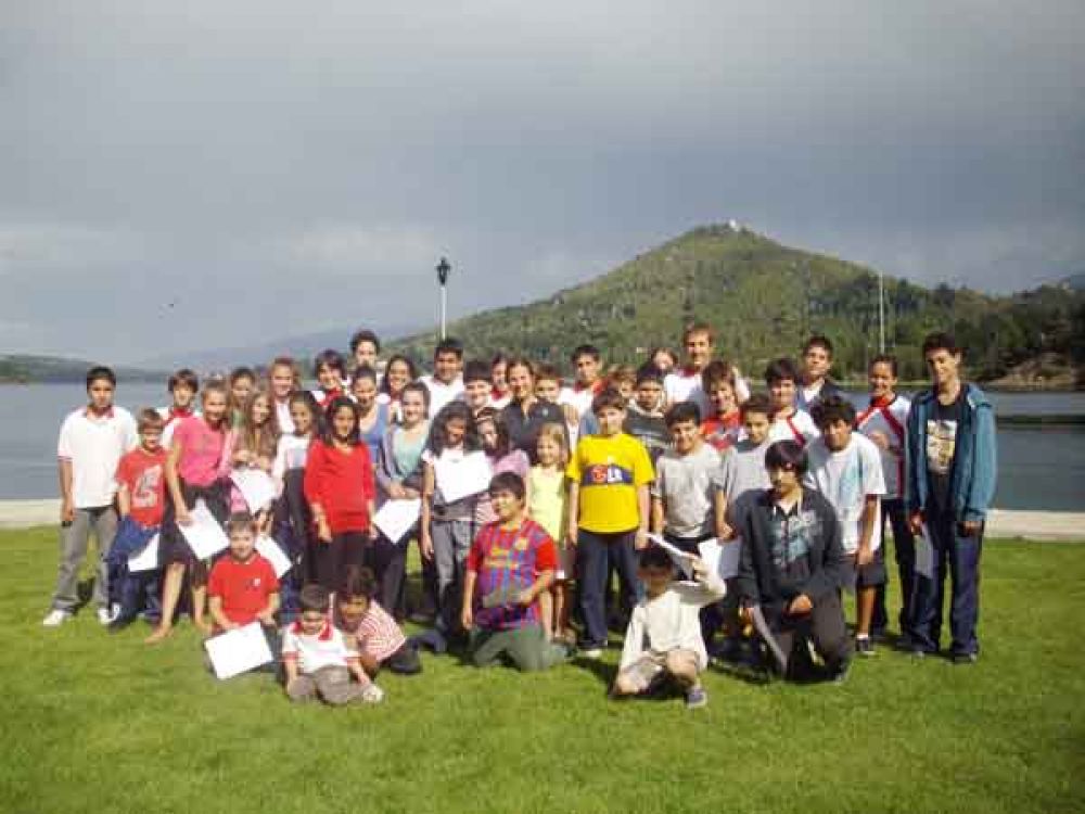 Culmin� con gran �xito la Escuelita de Verano de Remo