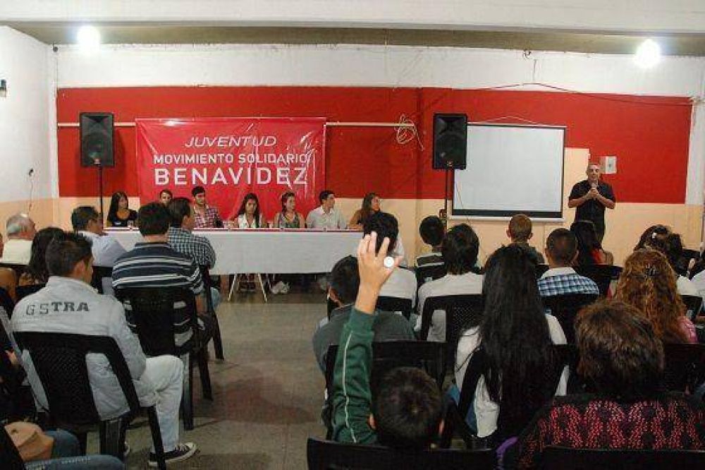 Los jvenes de Benavdez sumaron su trabajo al Movimiento Solidario