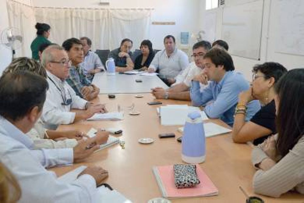 Ex cirujanos del Hospital Regional mantuvieron reuni�n con concejales