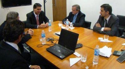 Capitanich gestiona la radicaci�n de Tgestiona