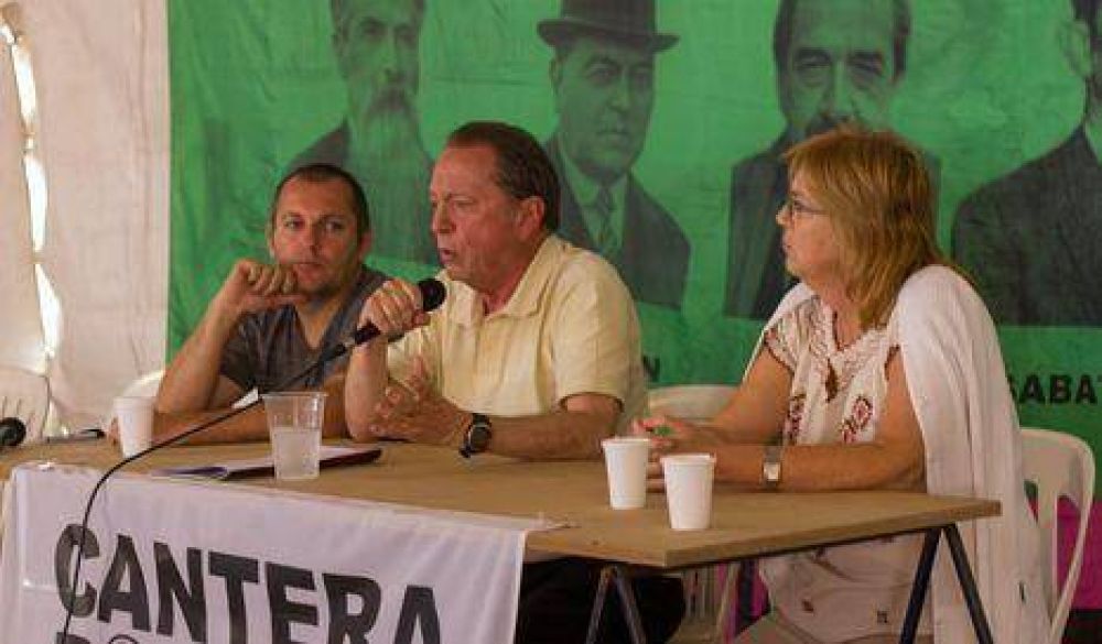 "Tenemos que ser una alternativa de poder"