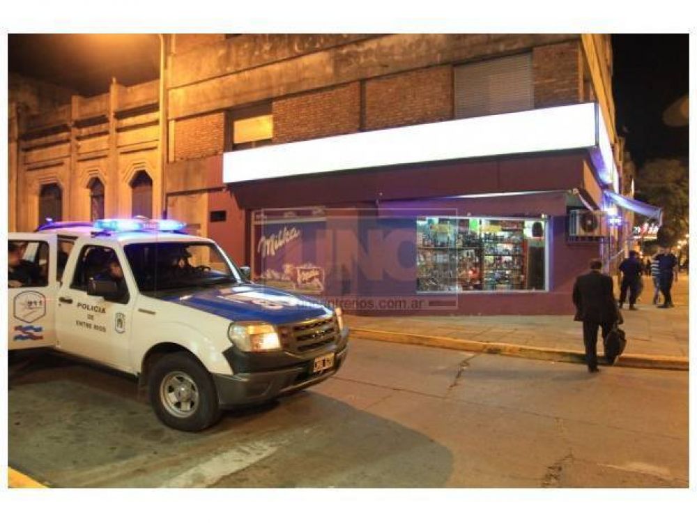 Robaron a mano armada un drugstore c�ntrico en Paran�