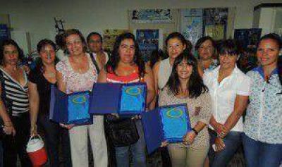 Mujeres de la Federaci�n 17 de octubre recibieron reconocimiento