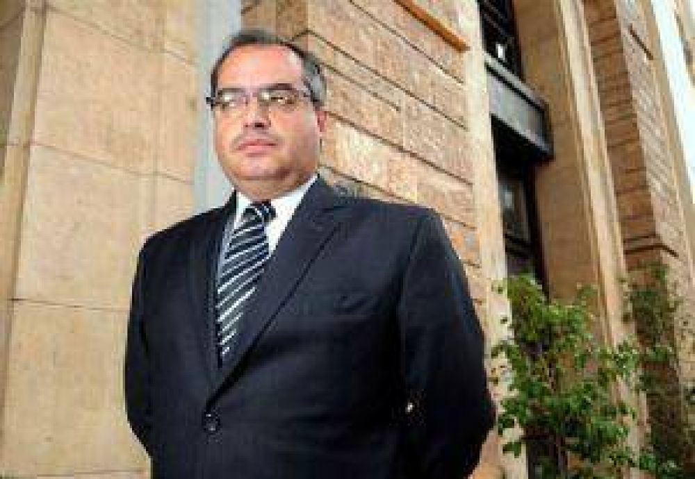 Confirmaron la cesant�a de empleados de Hacienda que estafaron al Estado