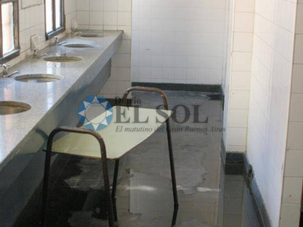 La Escuela 78, sin clases por graves problemas edilicios