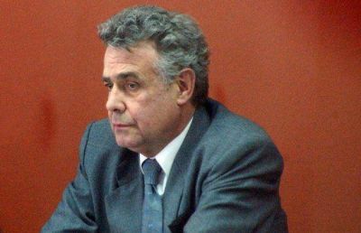 Comienza el Jury al juez Hooft por su complicidad en la dictadura c�vico-militar