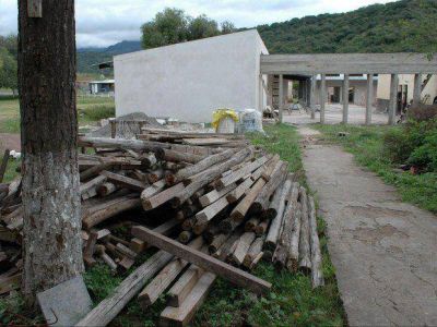 Padres tomaron escuela por obras paralizadas