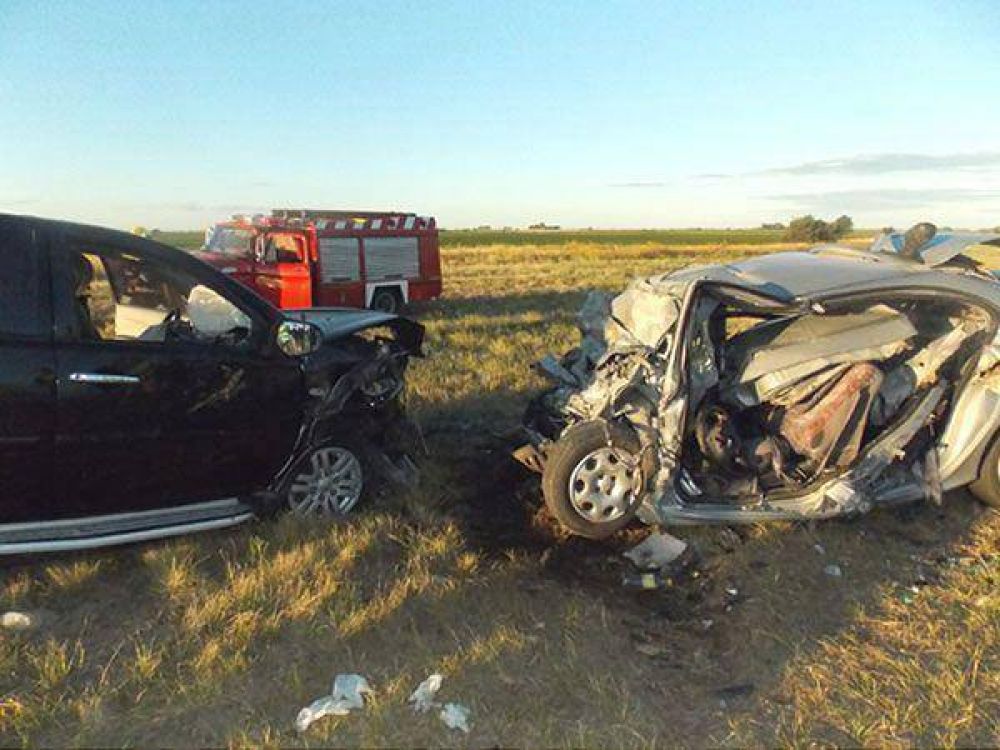 Continuaba grave el ni�o que perdi� a su familia en un accidente en La Pampa