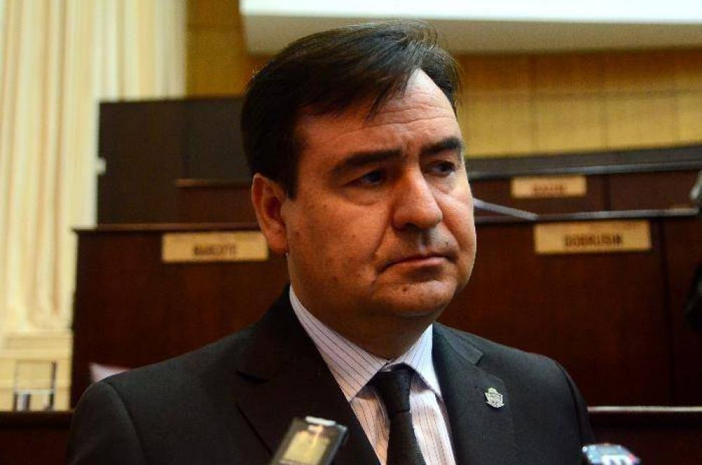 Gastaminza pidi� a los maestros que "recapaciten"
