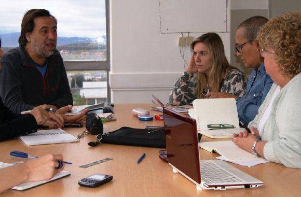 Naci�n brindar� ayuda para mejorar la infraestructura de los Centros Infantiles de TDF