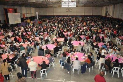Entre el jueves y viernes se entregan las invitaciones para el Bingo D�a de la Mujer