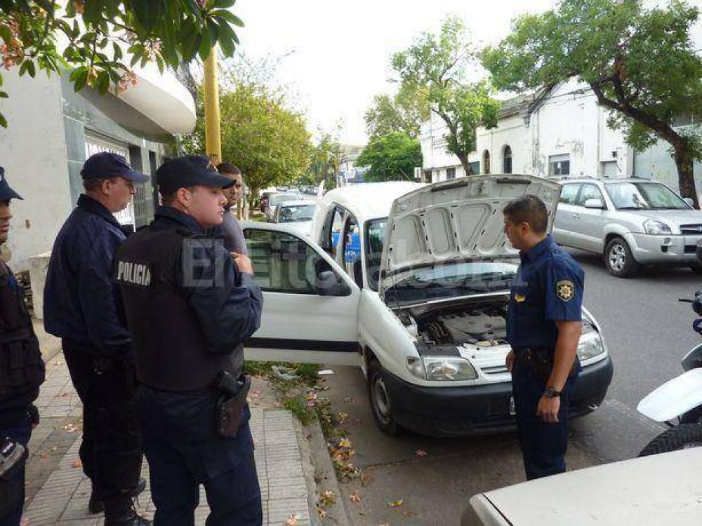 Asaltan administraci�n de empresas de transporte
