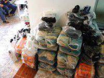 Fundaci�n Todos por un Sue�o entreg� zapatillas y alimentos