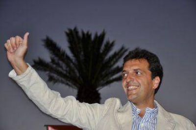 Denuncian a Massa por malversaci�n