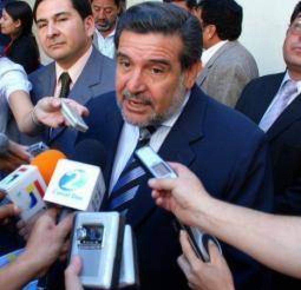 Beder ratific� que en abril habr� aumento para los empleados p�blicos