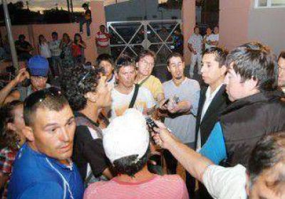 Baratti anunci� obras y cuestion� las usurpaciones 