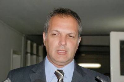 Buzzi expres� su �acompa�amiento al pueblo venezolano�