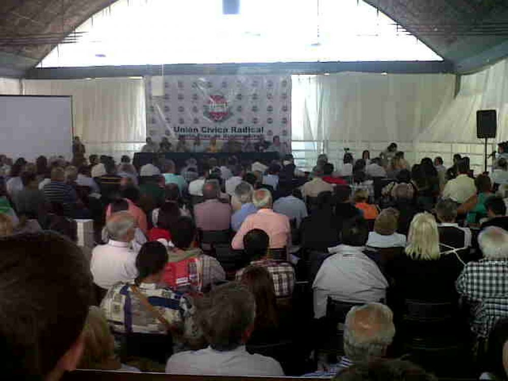 La UCR lujanense particip� de la Convenci�n provincial del partido