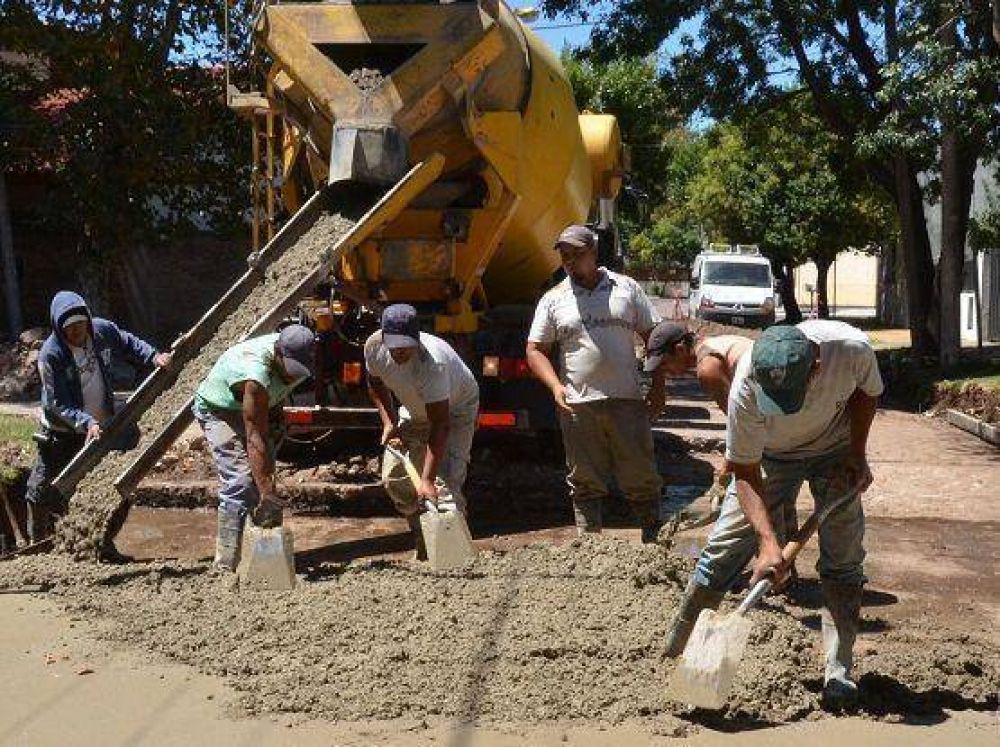 Sigue el plan de bacheo en cinco barrios de General San Mart�n