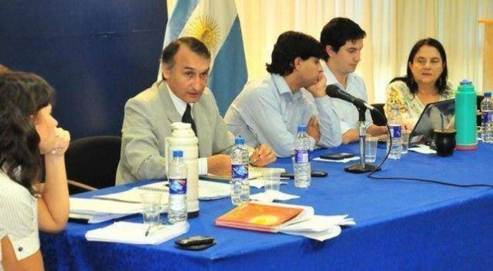 Afirman que Chaco tiene el sexto mejor b�sico docente del pa�s