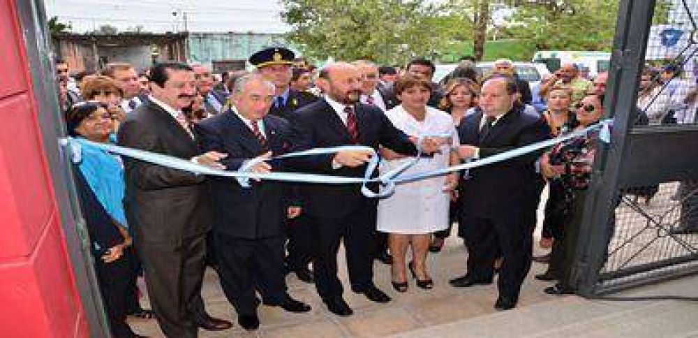 Insfr�n habilit� hoy tres nuevas obras educativas en el barrio San Agust�n