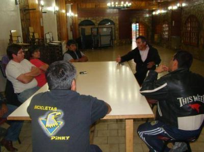 Wiehoff se reuni� con ciclistas