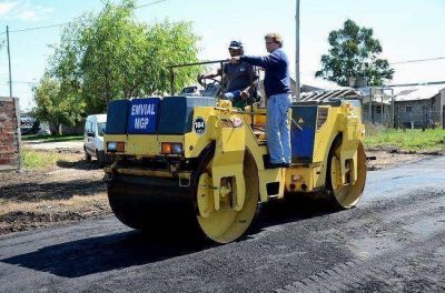 Obras de pavimentaci�n en barrio Libertad