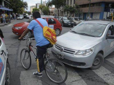 Remiseros volvieron a movilizarse hasta AMT